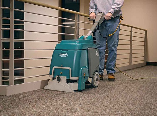E5 Compact Low-Profile Carpet Extractor alt 7